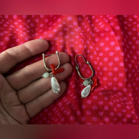 Handcrafted beaded and Red Drop Earrings - Picture 1 of 4